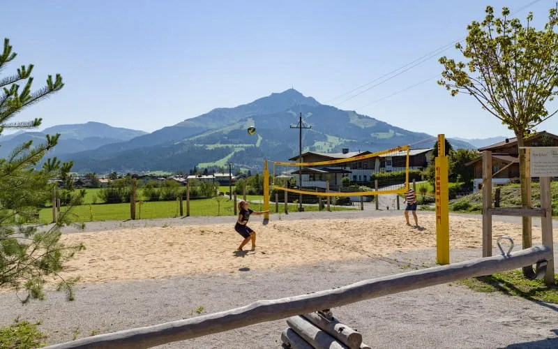narzenhof_baernstetten_31_st_johann_09_2020_spielplatz_volleyball_2.jpg